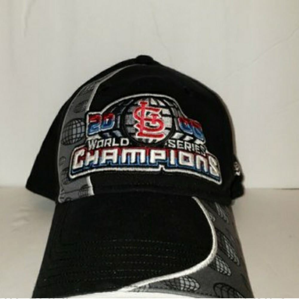 ST. LOUIS CARDINALS 2006 WORLD SERIES CHAMP HAT